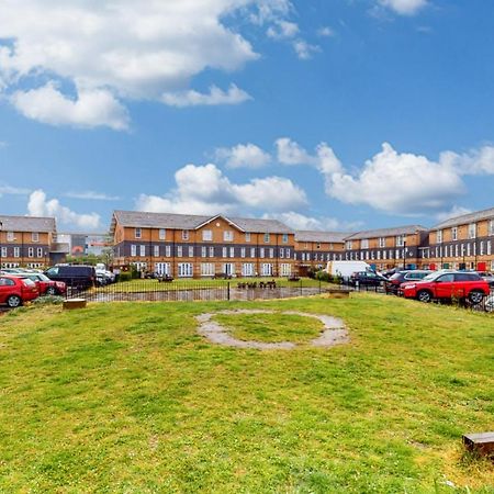 Elegant 1Bed Flat With Parking 5 Min To Hackney Wick Apartment London Bagian luar foto